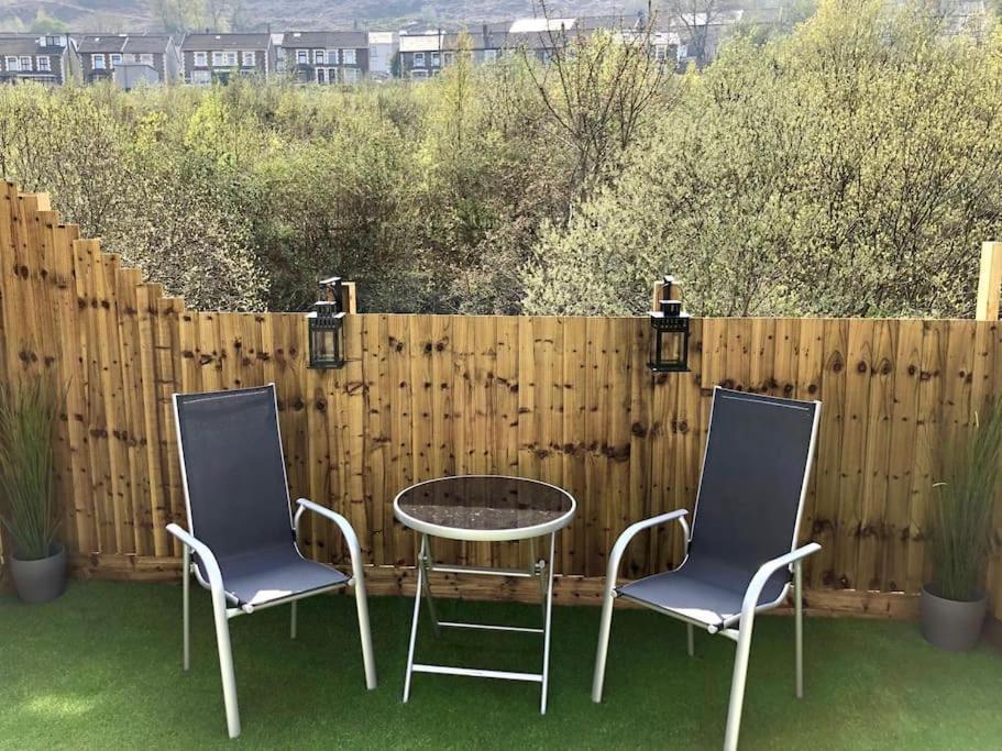 Rhondda Valleys With Breathtaking Riverside Views Llwynypia Экстерьер фото